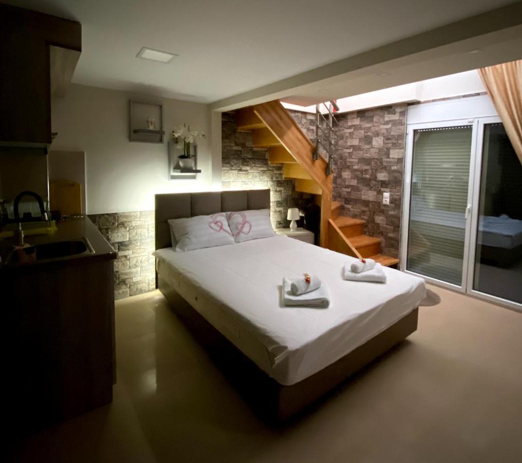 Apartment Radosevic Olympiakí Aktí المظهر الخارجي الصورة